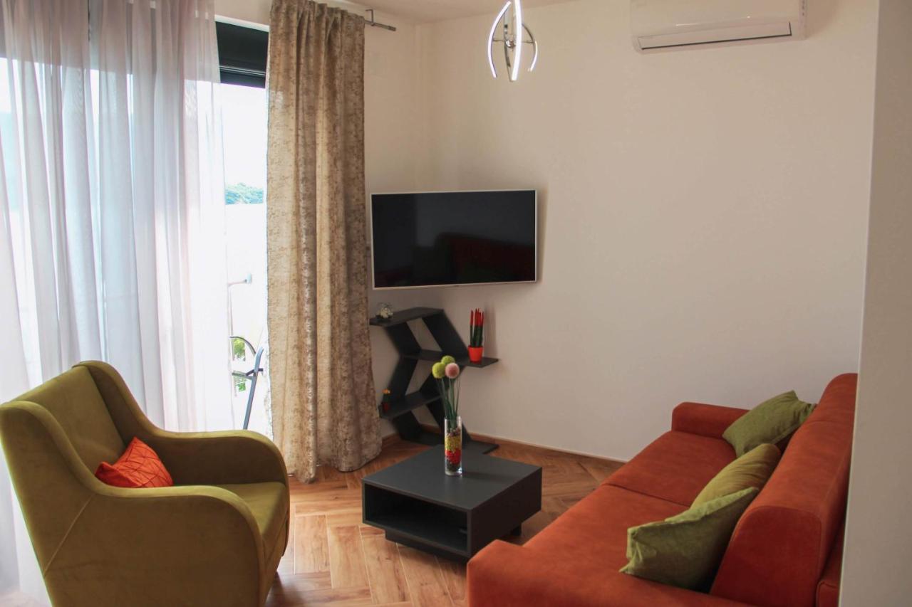 Apartments Tramonto Тиват Екстер'єр фото